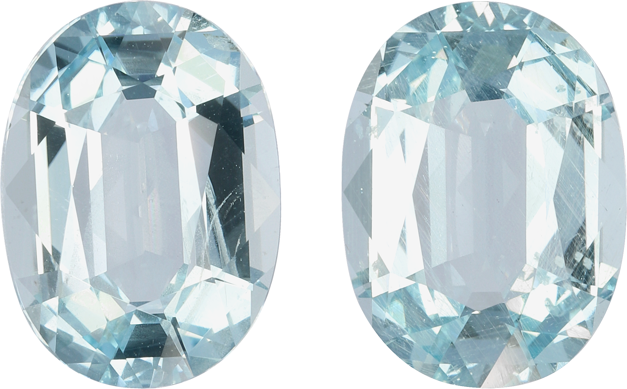 Oval cut aquamarine, 13.75 by 10.14 mm, shown at actual size