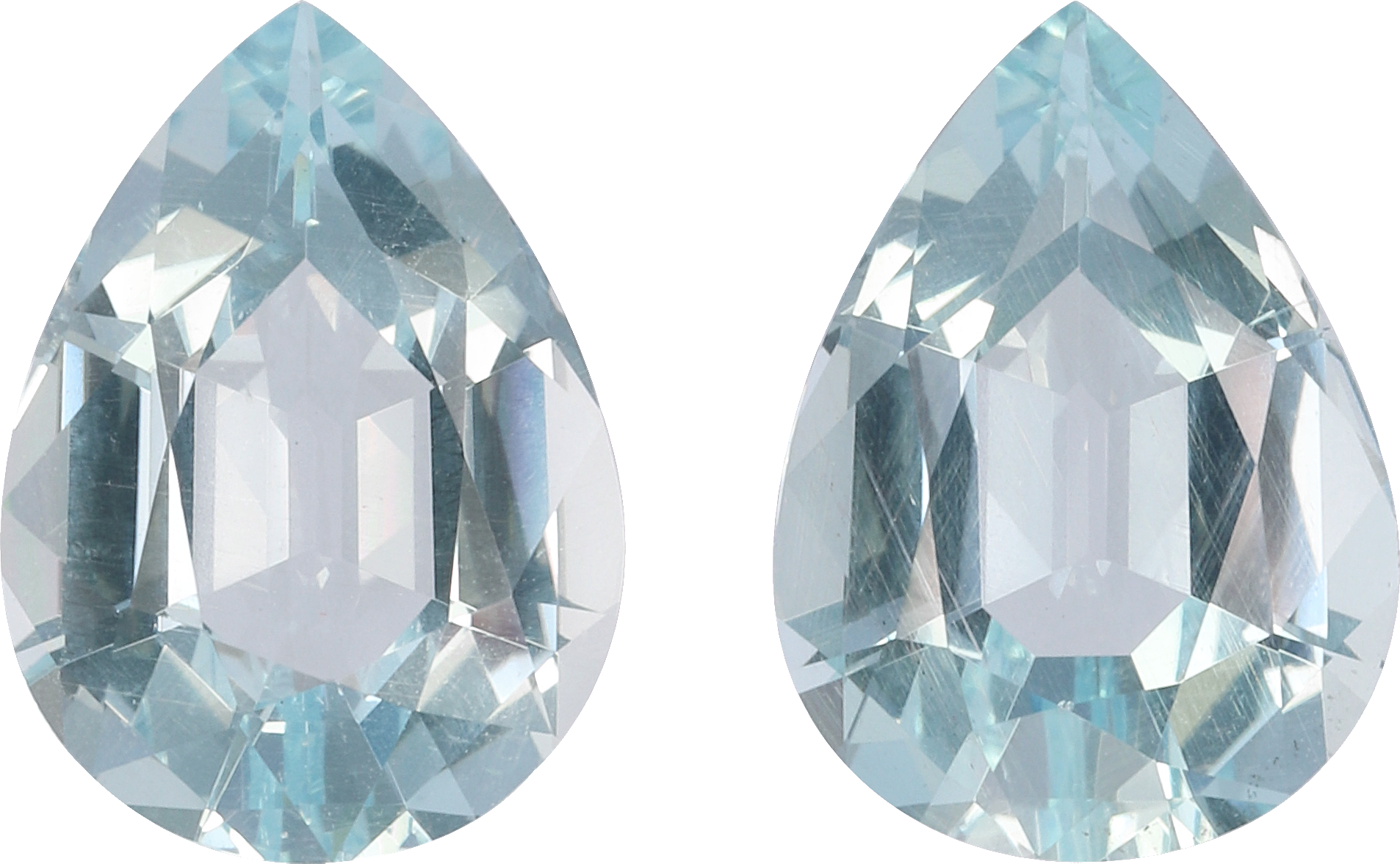 Pear cut aquamarine, 12.71 by 9.22 mm, shown at actual size