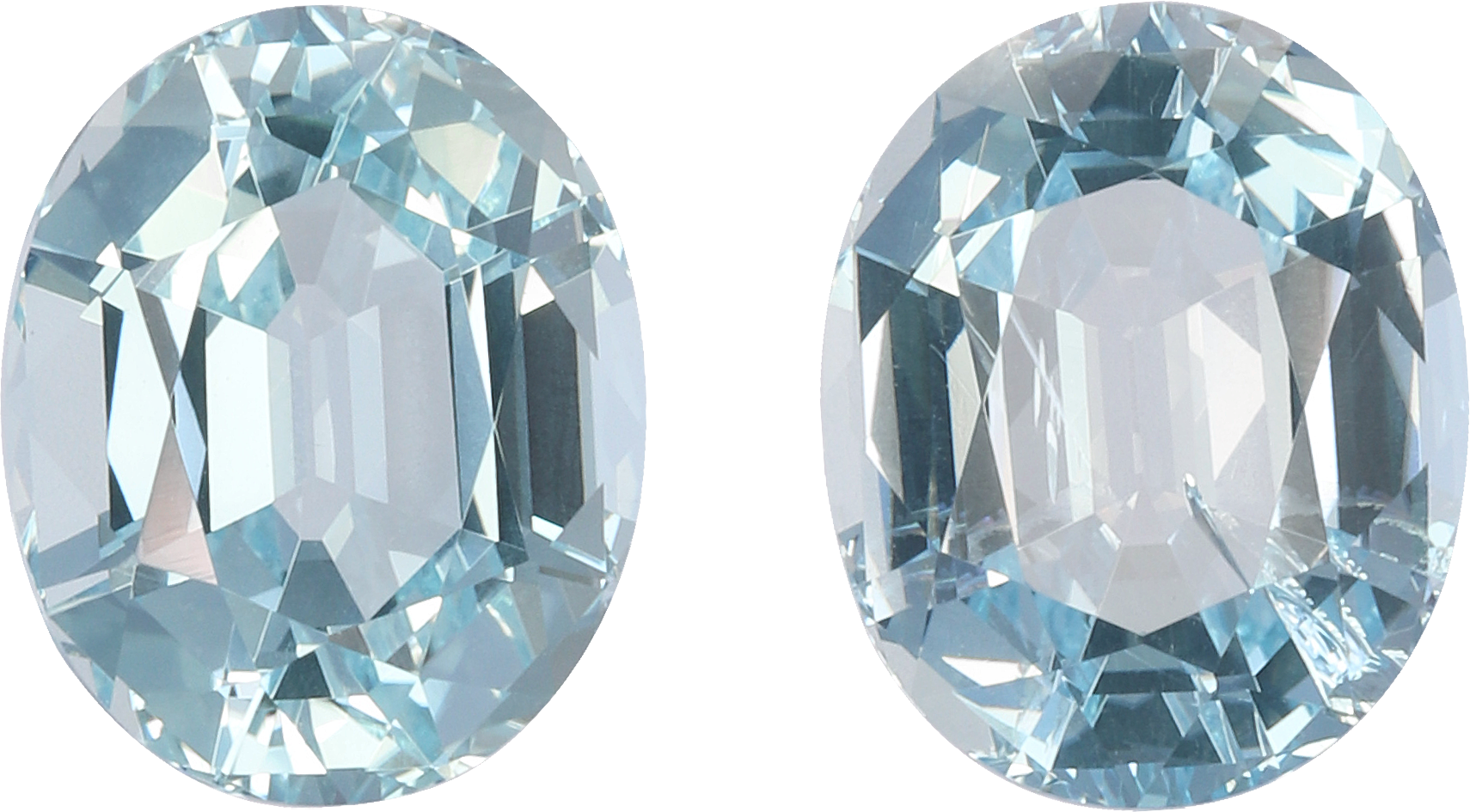 Oval cut aquamarine, 10.1 by 8.15 mm, shown at actual size
