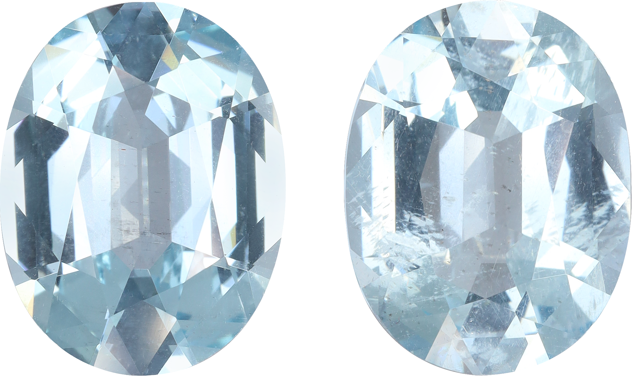 Oval cut aquamarine, 15.03 by 11.55 mm, shown at actual size