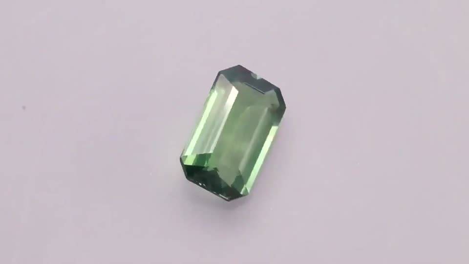 Color Change Green Alexandrite 4.04ct | STARLANKA